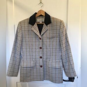Evan Picone Wool Light Grey Beige Plaid Blazer with Black Collar